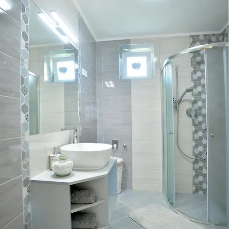 Apartment Huszar Vendeghaz Noszvaj