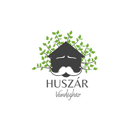 Huszar Vendeghaz Appartement *